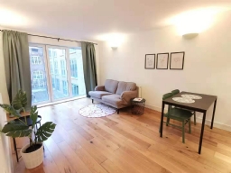 Property to rent : Drapers Court, 59 Lurline Gardens, London SW11